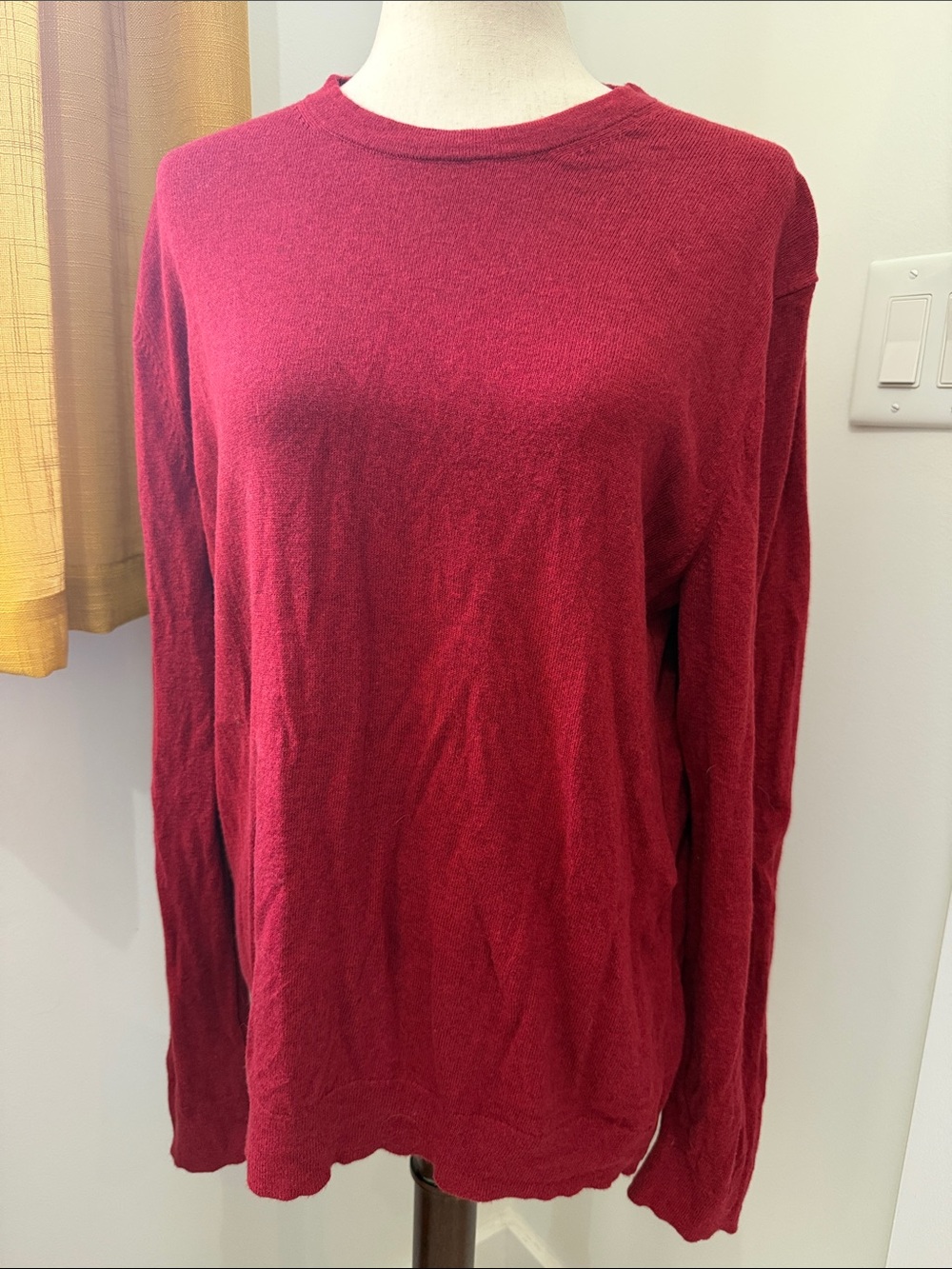 Banana Republic Women's Crewneck Sweater in Berry Red